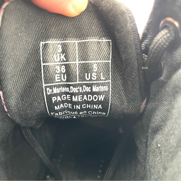 Dr. Martens Page Meadow Pink Daisy Kawaii Floral Black Canvas Combat Moto Boot - Picture 7 of 7